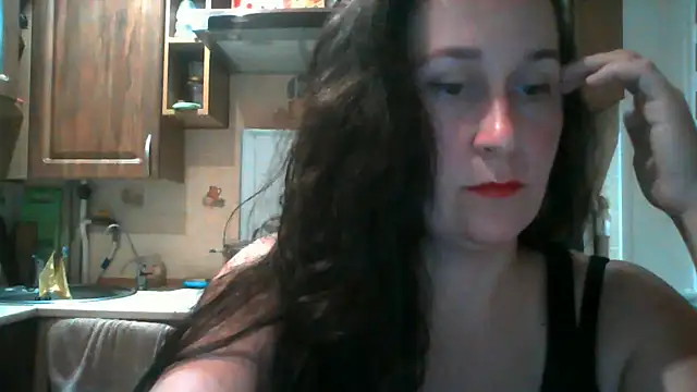 Snapshot of Amandda_ chatting on September 15, 2025, 5:57 pm Amandda online show from September 15, 2025, 5:57 pm