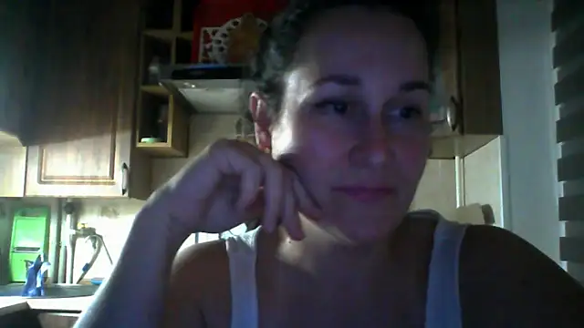 Snapshot of Amandda_ chatting on September 22, 2025, 5:41 pm Amandda online show from September 22, 2025, 5:41 pm
