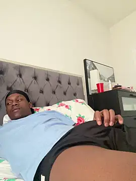 Snapshot of labishyoung25 chatting on February 21, 2026, 9:17 pm labishyoung25 online show from February 21, 2026, 9:17 pm