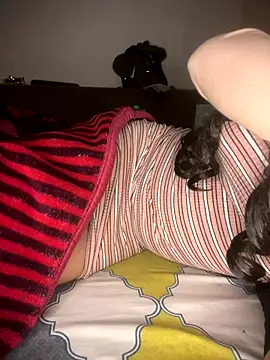 jiya00 online show from October 1, 2025, 10:46 pm