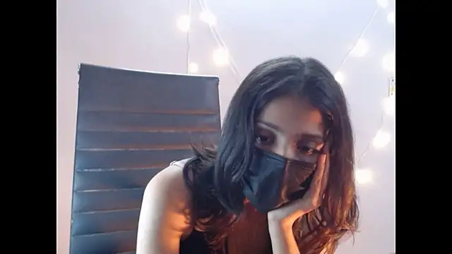  kamyaa09 online show from December 5, 2025, 4:27 pm