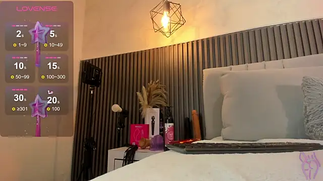 Snapshot of PAULETEJOHNSON chatting on February 20, 2026, 6:19 am PAULETEJOHNSON online show from February 20, 2026, 6:19 am