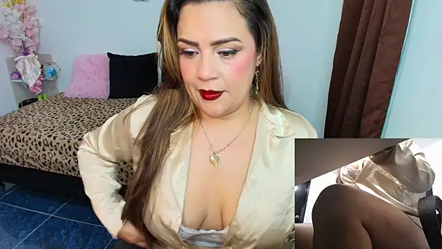 Snapshot of Paulina-Becerraa chatting on May 5, 2026, 4:37 am Paulina-Becerraa online show from May 5, 2026, 4:37 am
