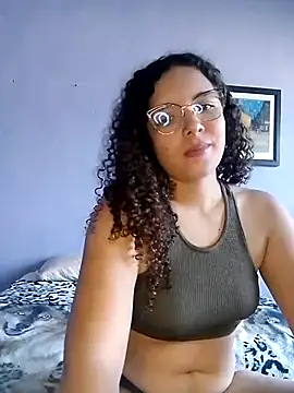 Liana 23 online show from December 3, 2025, 7:57 pm