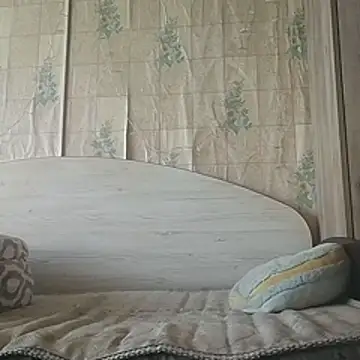 Snapshot of Tupo070481 chatting on May 4, 2026, 8:50 am Tupo070481 online show from May 4, 2026, 8:50 am