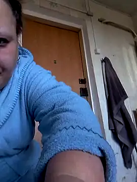 Snapshot of Tupo070481 chatting on October 4, 2025, 7:32 am Tupo070481 online show from October 4, 2025, 7:32 am