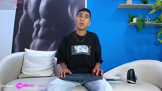 Snapshot of ender_h0t chatting on September 21, 2025, 2:11 pm ender h0t online show from September 21, 2025, 2:11 pm