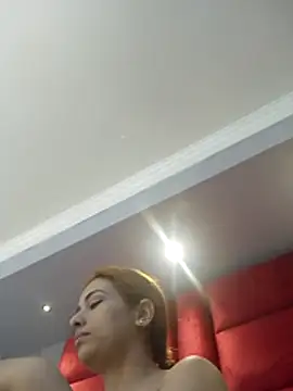 VictoriaFerro online show from December 14, 2025, 12:33 pm