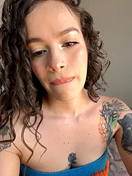 Snapshot of alysa_g_ chatting on September 23, 2025, 7:54 pm alysa g online show from September 23, 2025, 7:54 pm