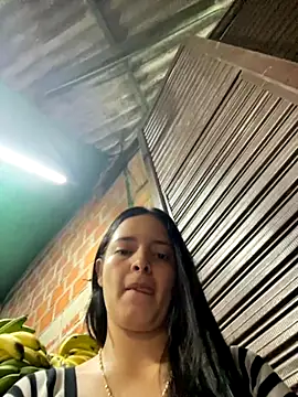 Mia jhoonson online show from November 22, 2025, 10:25 am