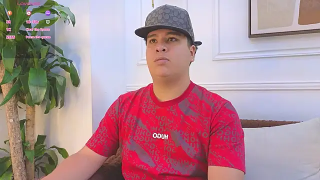 Naim Bennetsex online show from April 18, 2026, 7:07 pm