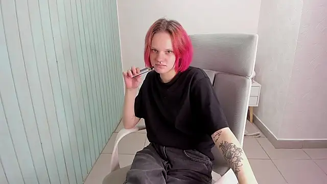 Elieiza xo online show from September 16, 2025, 3:29 am