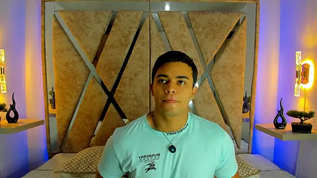 jayd muscle online show from October 31, 2025, 4:53 am