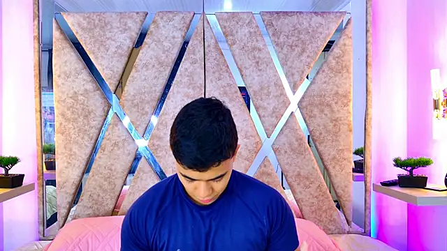 jayd muscle online show from December 18, 2025, 4:50 am