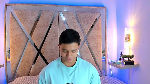 jayd muscle online show from November 22, 2025, 4:11 am