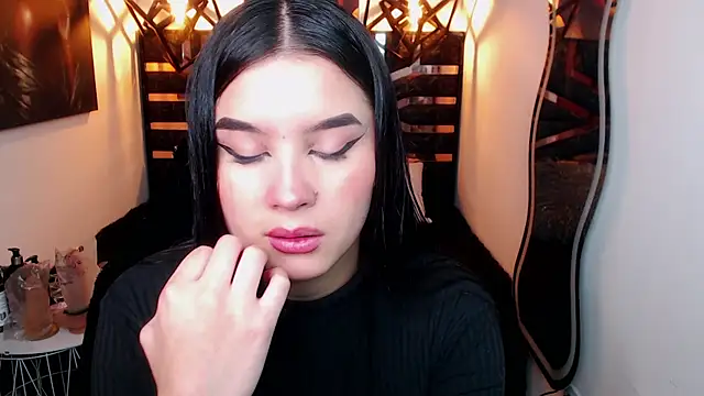 Natalie loffreda online show from April 14, 2026, 7:52 pm