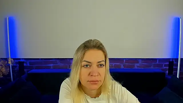 Snapshot of Anna_Snows chatting on October 21, 2025, 5:29 am Anna Snows online show from October 21, 2025, 5:29 am