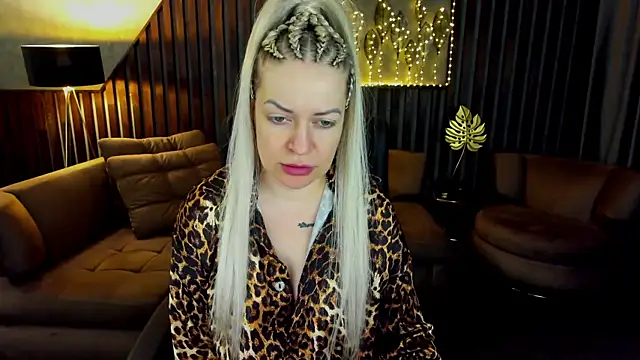 Anna Snows online show from April 11, 2026, 5:26 am