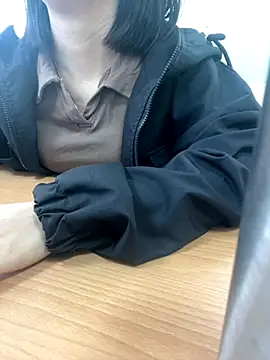 -NhaKy22 online show from November 14, 2025, 1:20 am