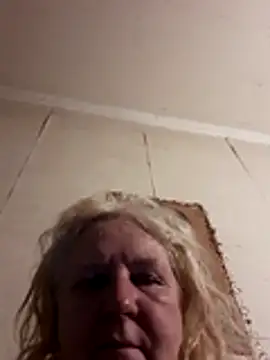 LoveCupid5451 online show from November 23, 2025, 8:35 am