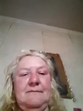 LoveCupid5451 online show from November 18, 2025, 9:34 am