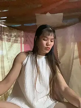 PhanHaa online show from October 5, 2025, 1:35 pm