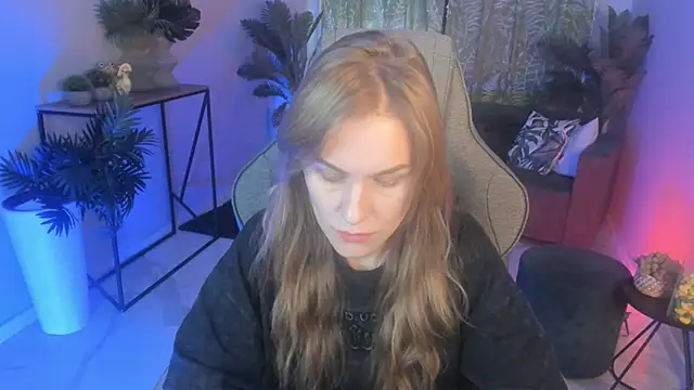 Snapshot of VanessaMates chatting on September 25, 2025, 5:35 am VanessaMates online show from September 25, 2025, 5:35 am