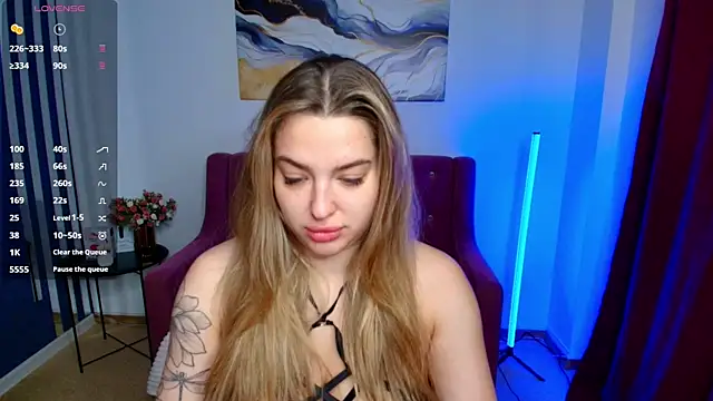 Snapshot of Emma__Ross chatting on May 26, 2026, 1:58 am Emma Ross online show from May 26, 2026, 1:58 am