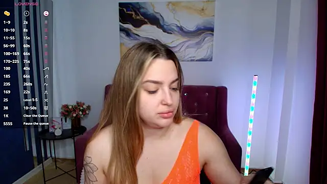 Snapshot of Emma__Ross chatting on June 2, 2026, 2:11 am Emma Ross online show from June 2, 2026, 2:11 am