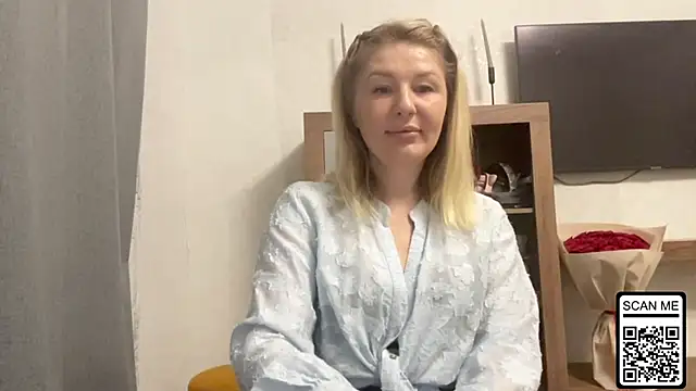 Blondie xoxoxo online show from December 22, 2025, 7:08 am