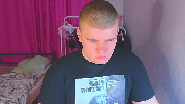 kittenmurr online show from March 29, 2026, 9:16 pm