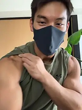 masucle216 online show from October 6, 2025, 4:35 am