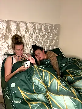 Charsworld online show from November 20, 2025, 5:46 pm