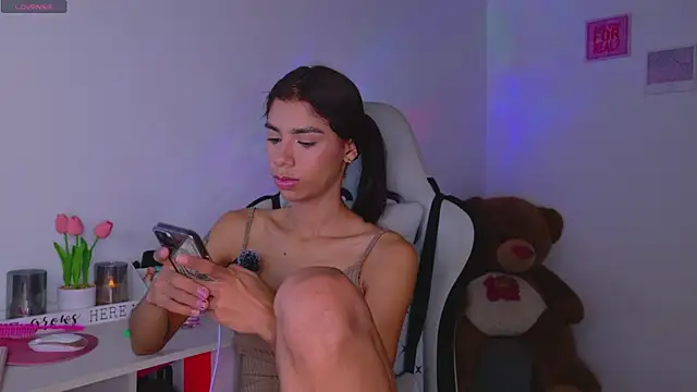 Snapshot of BrunetteAdams001 chatting on January 10, 2026, 3:35 am BrunetteAdams001 online show from January 10, 2026, 3:35 am