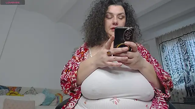 BohoBabeLexy online show from December 17, 2025, 9:03 am