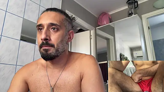 Secret Lovers1 online show from July 11, 2026, 1:44 pm