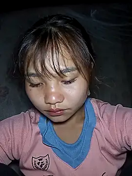 EllyBaby20 online show from September 26, 2025, 11:33 pm