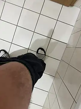 Dicksxd online show from February 11, 2026, 7:14 pm