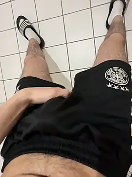 Dicksxd online show from December 17, 2025, 3:17 pm