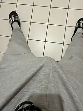 Dicksxd online show from April 17, 2026, 3:15 pm