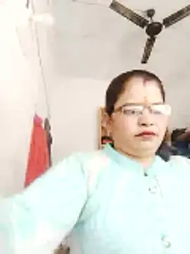 Snapshot of Bhavna_hot chatting on February 13, 2026, 8:36 am Bhavna hot online show from February 13, 2026, 8:36 am