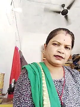 Snapshot of Bhavna_hot chatting on September 19, 2025, 7:23 am Bhavna hot online show from September 19, 2025, 7:23 am