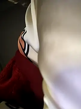 Kuncute online show from December 15, 2025, 6:14 pm