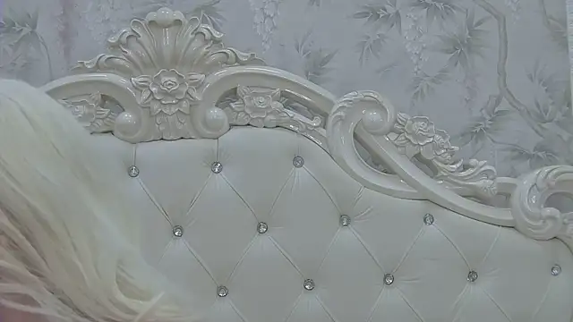 Snapshot of EllieFrosty_ chatting on September 24, 2025, 2:34 pm EllieFrosty online show from September 24, 2025, 2:34 pm