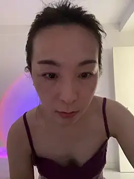 manmanyu520 online show from November 2, 2025, 2:27 am