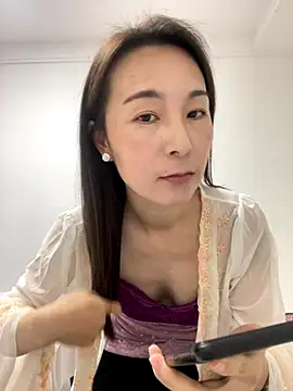 manmanyu520 online show from October 27, 2025, 6:36 am