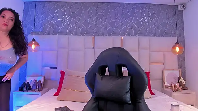 Snapshot of _im_alaya chatting on February 10, 2026, 3:49 am im alaya online show from February 10, 2026, 3:49 am