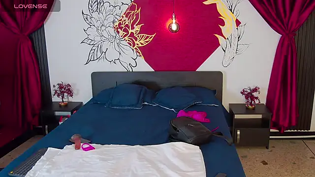 Snapshot of Maylu_Fox chatting on November 26, 2025, 12:16 pm Maylu Fox online show from November 26, 2025, 12:16 pm