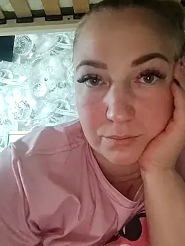 Snapshot of Kiss_Eva chatting on November 16, 2025, 10:31 am Kiss Eva online show from November 16, 2025, 10:31 am