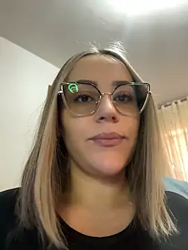 Snapshot of CurvyLust_x chatting on June 25, 2026, 1:05 pm CurvyLust x online show from June 25, 2026, 1:05 pm